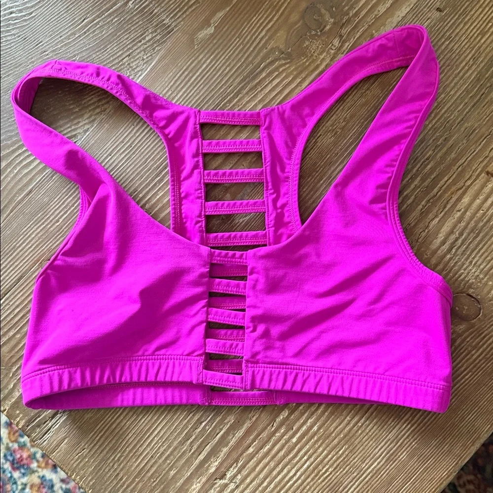 Victorias Secret PINK SP Ultimate Unlined Ladder Cut Out Sports Bra